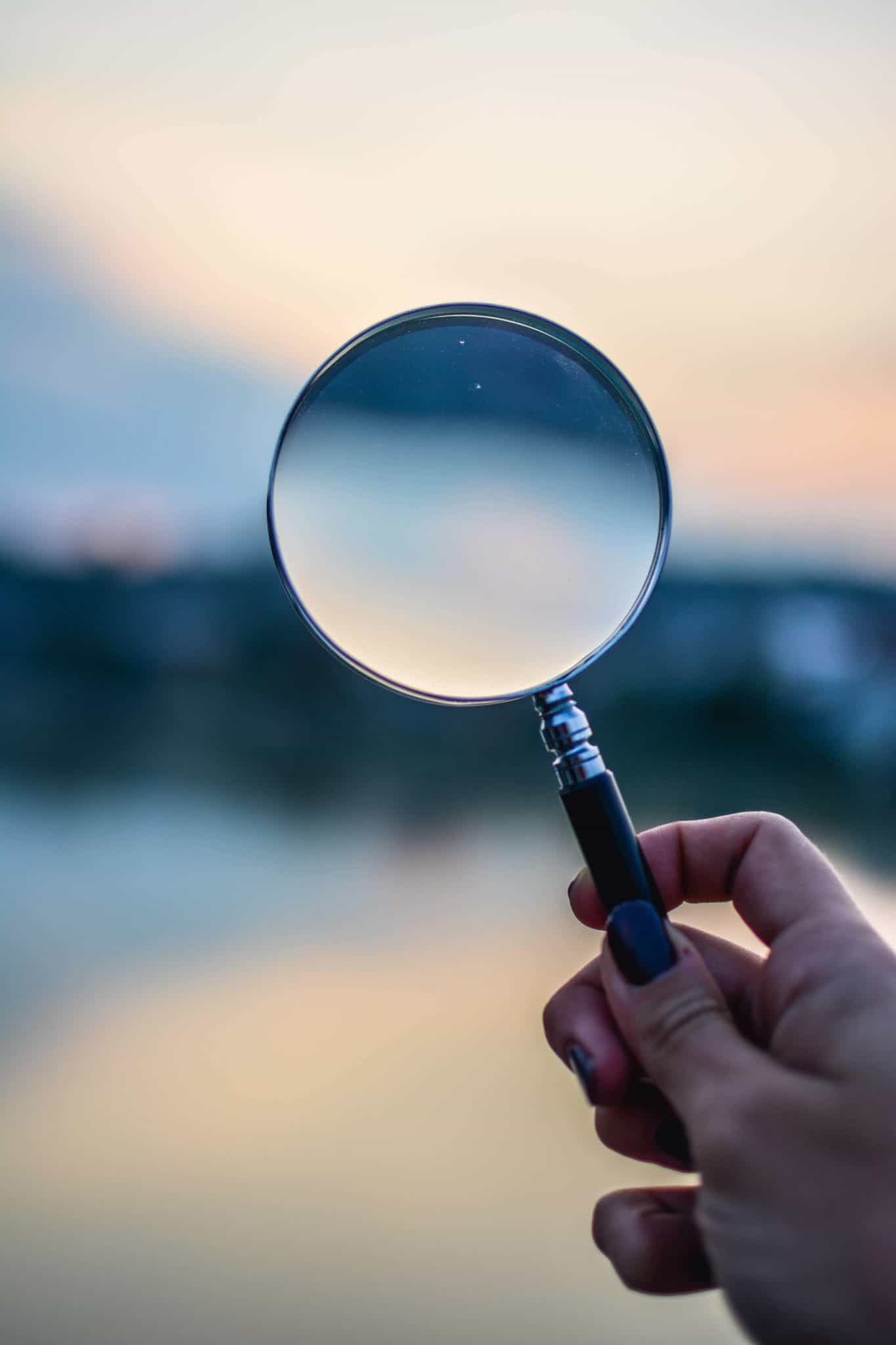 Interesante herramienta para localizar puestos del mercado oculto: «Follow Company», de LinkedIn